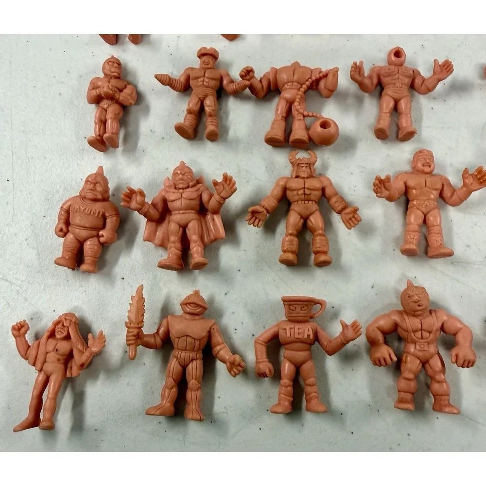 Vintage LOT of 64 M.U.S.C.L.E Muscle Men Figures 1980s Mattel Pink Flesh color